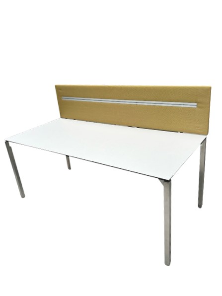 image02a073mJlHAvK3 Gebrauchter Dobergo Arbeitstisch 1800 x 800 mm mit Akustiktrennwand